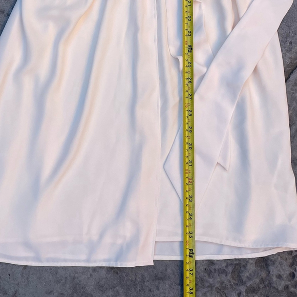 Lauren Ralph Lauren Double-Faced Georgette
Wrap Dress cream - Picture 7 of 10